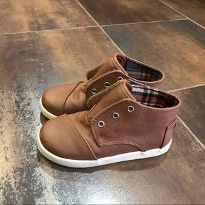 Toms High Top Sneakers/No Laces